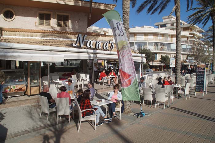 Nana Lounge Nana Lounge